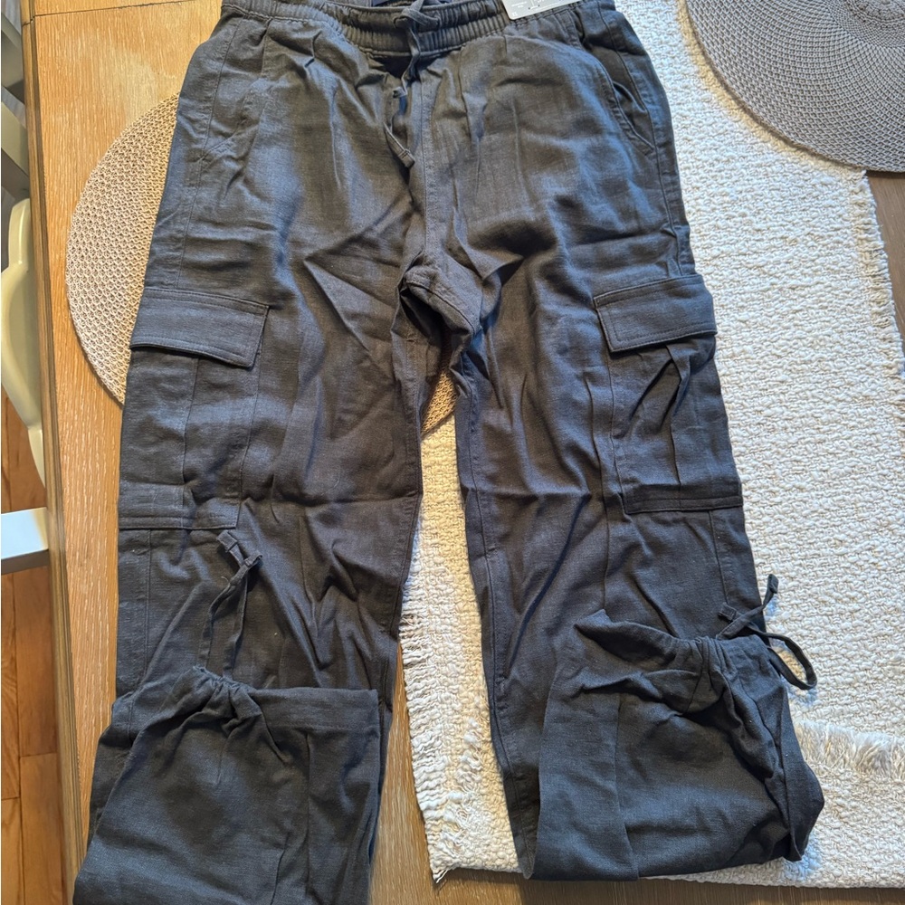 NWT Hollister Gray Cargo Pants